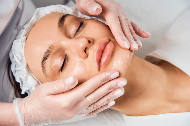 Professionelle Gesichtsbehandlung in Wien: Tipps und Vorteile
